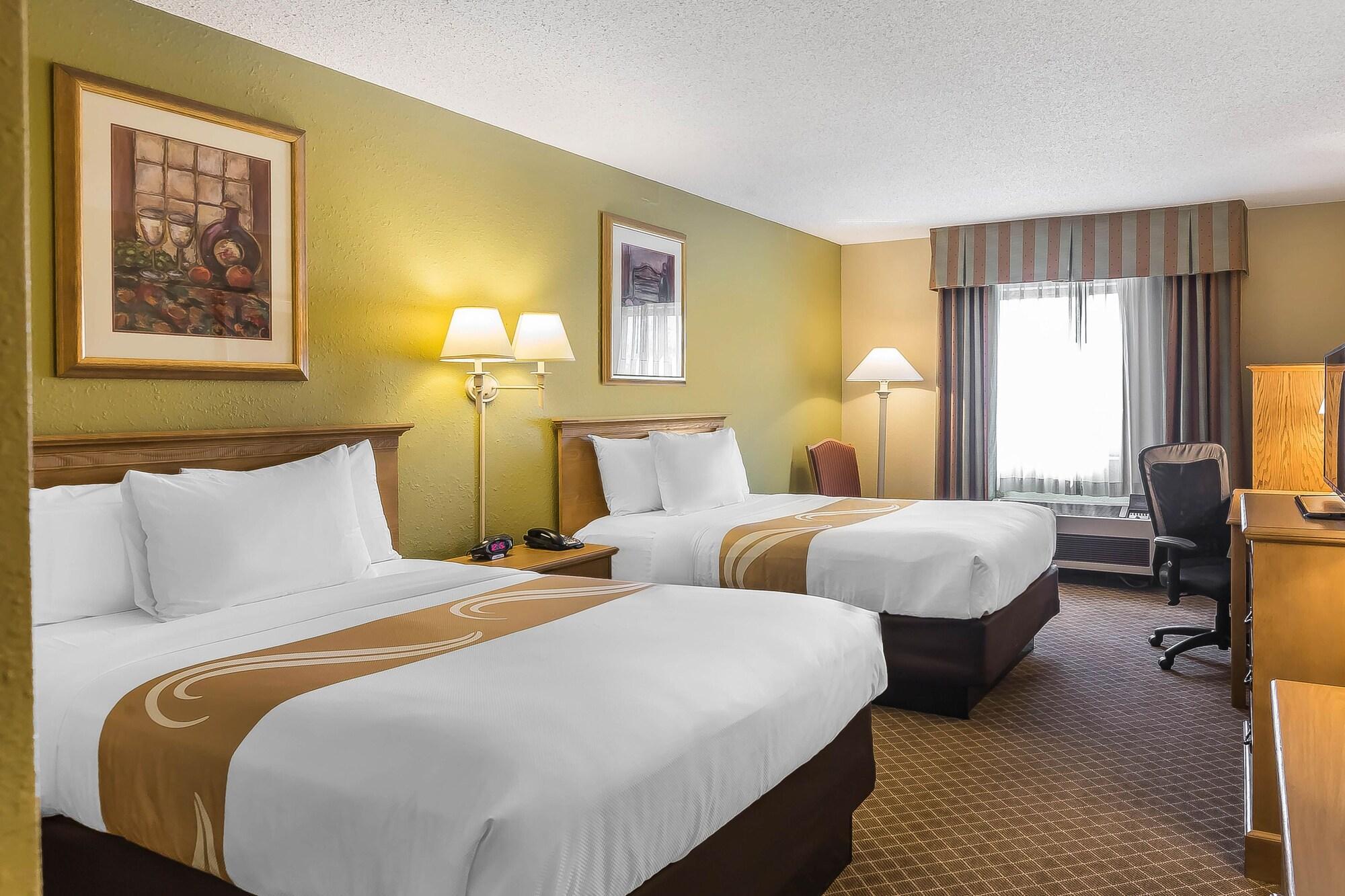 Quality Inn Перрісберґ Екстер'єр фото
