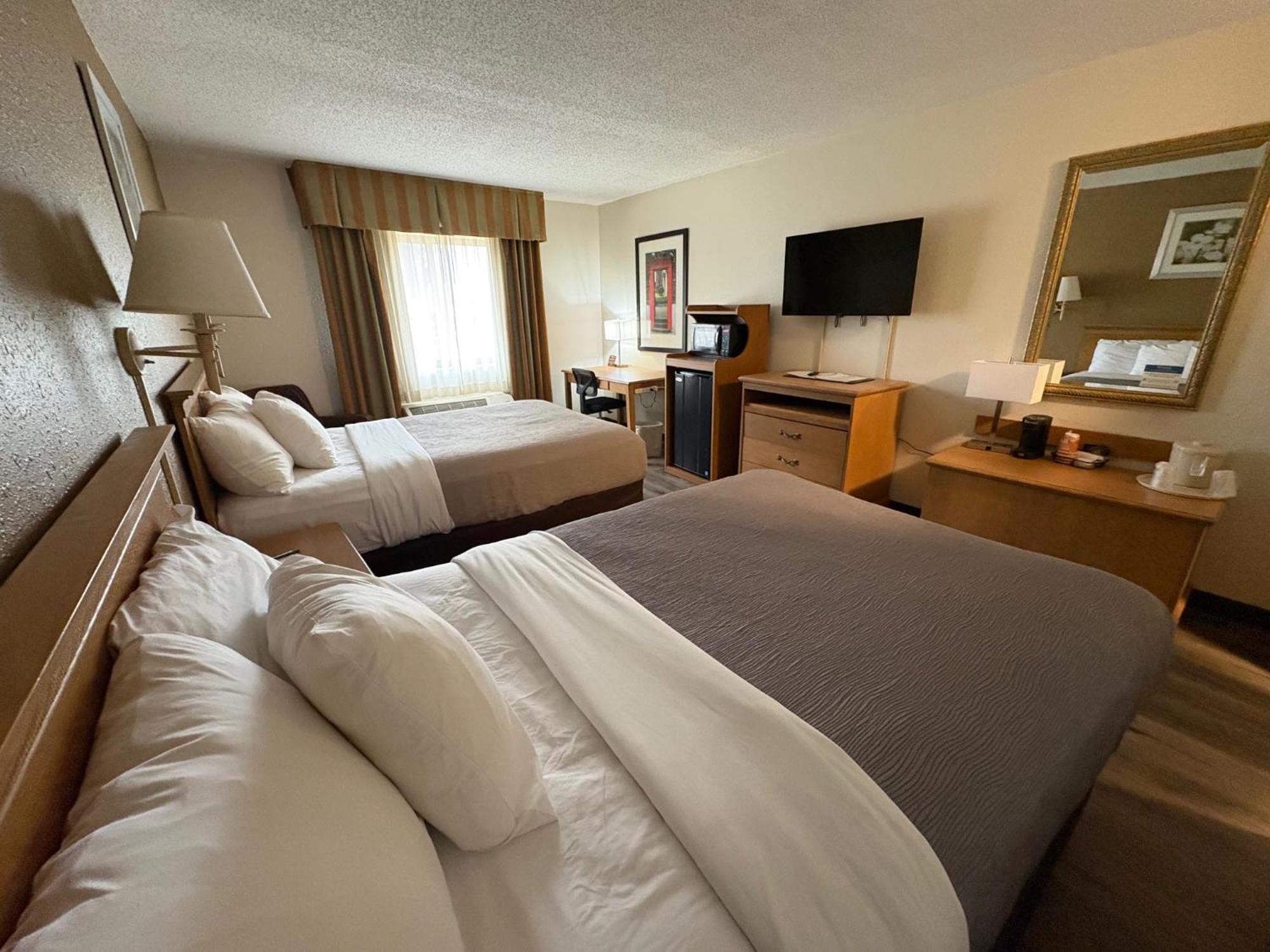 Quality Inn Перрісберґ Екстер'єр фото