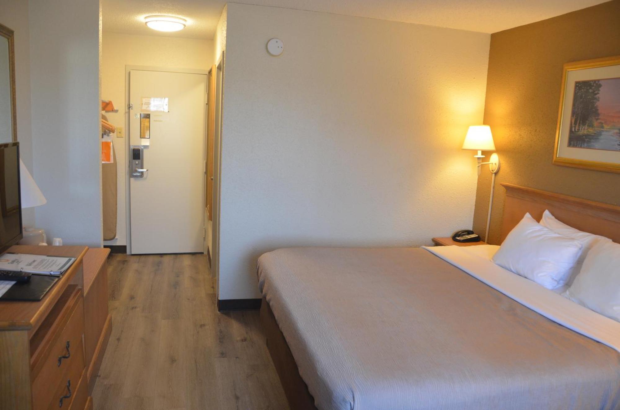 Quality Inn Перрісберґ Екстер'єр фото